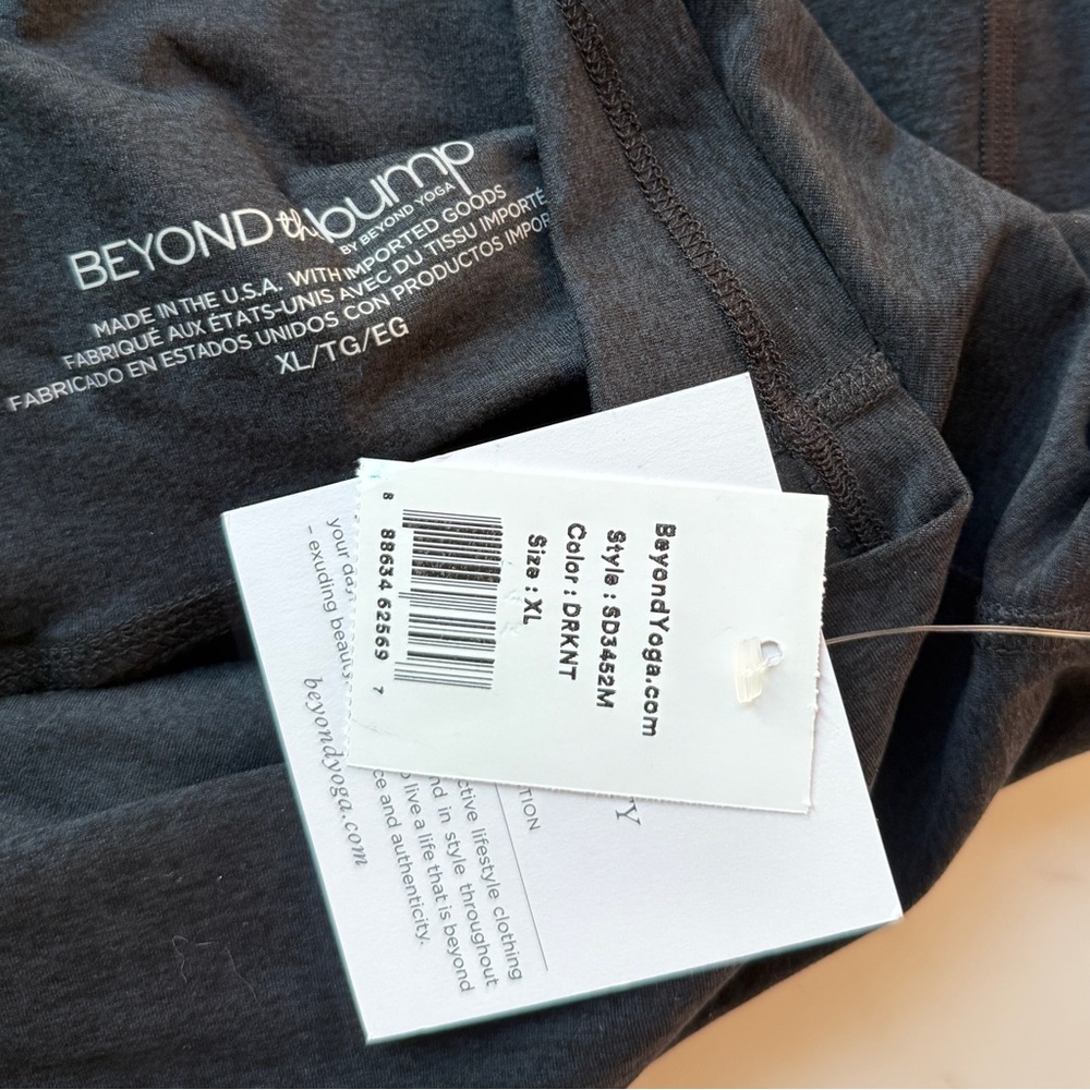 BEYOND YOGA x BEYOND THE BUMP 'Love the Bump Maternity POCKET Midi Leggings' - Picture 7 of 7